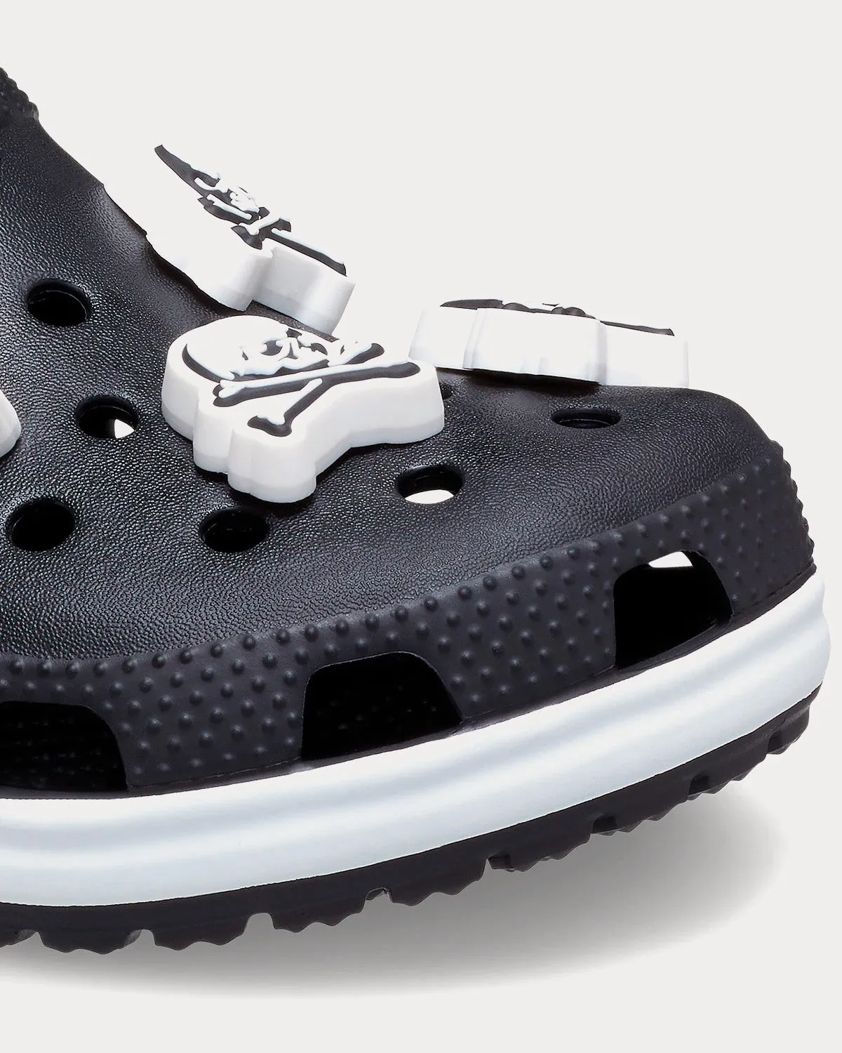 Classic Clog Black / White Slip Ons