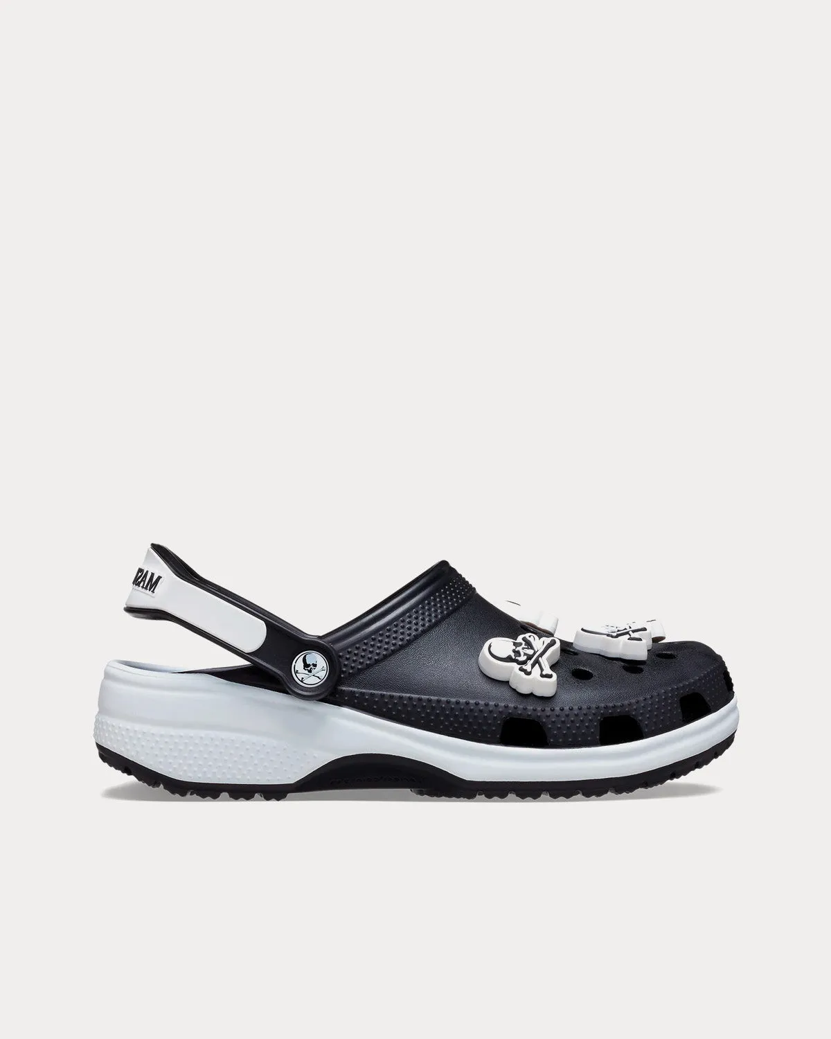 Classic Clog Black / White Slip Ons