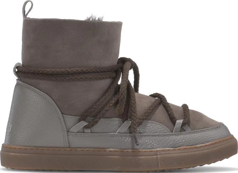 Classic Sneakers - Mens