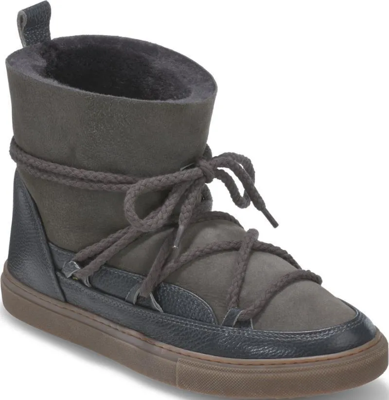 Classic Sneakers - Mens