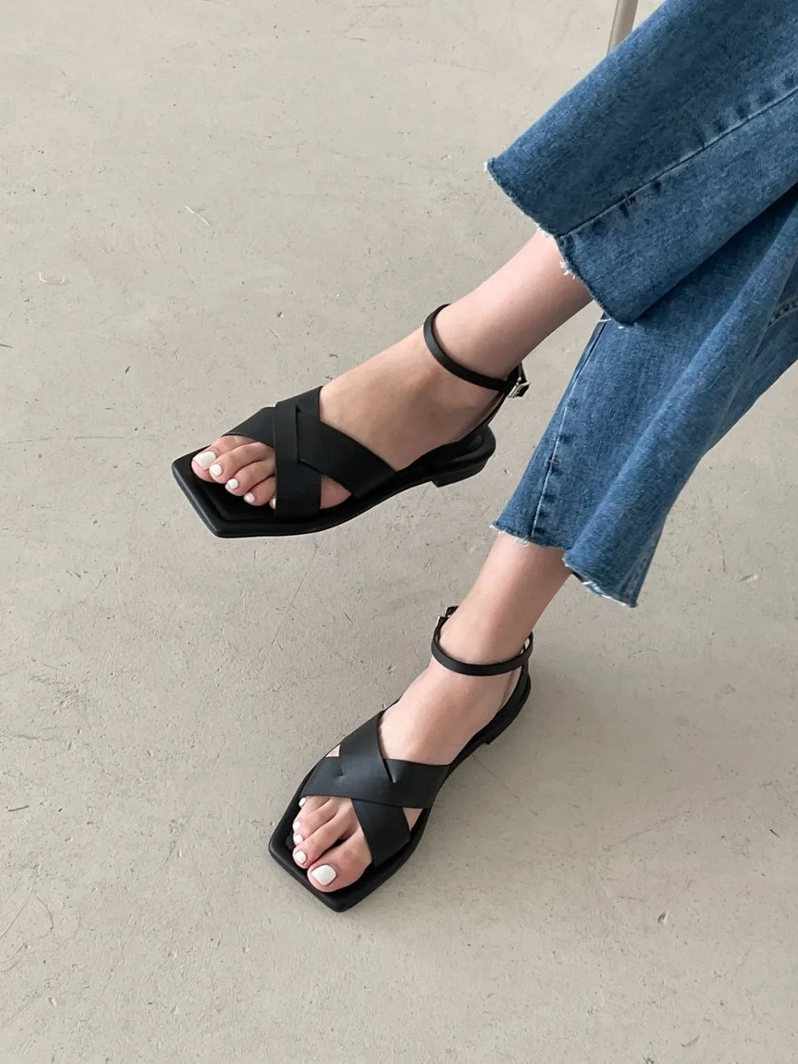 Cross Strap Flat Sandals