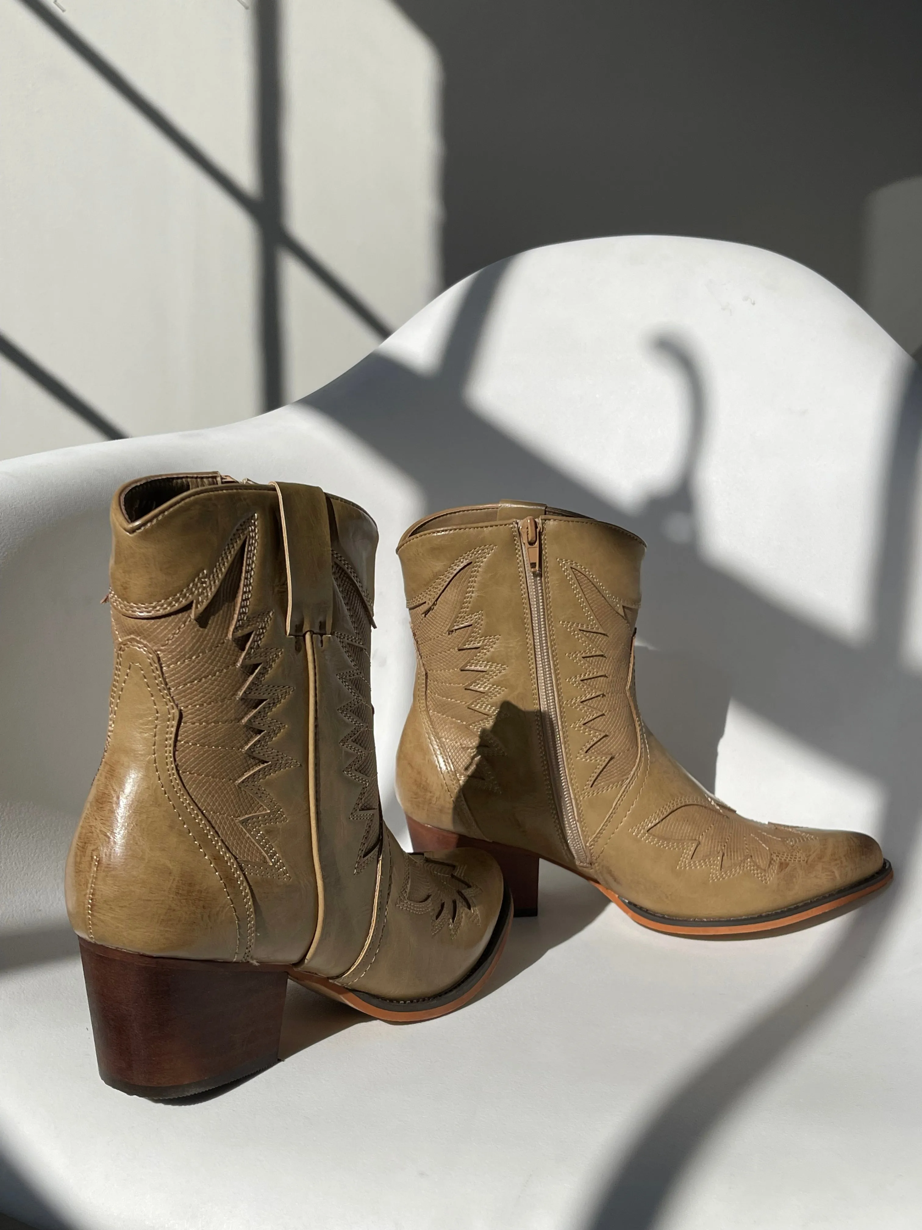 Joellen Western Ankle Cowboy Boot In Taupe