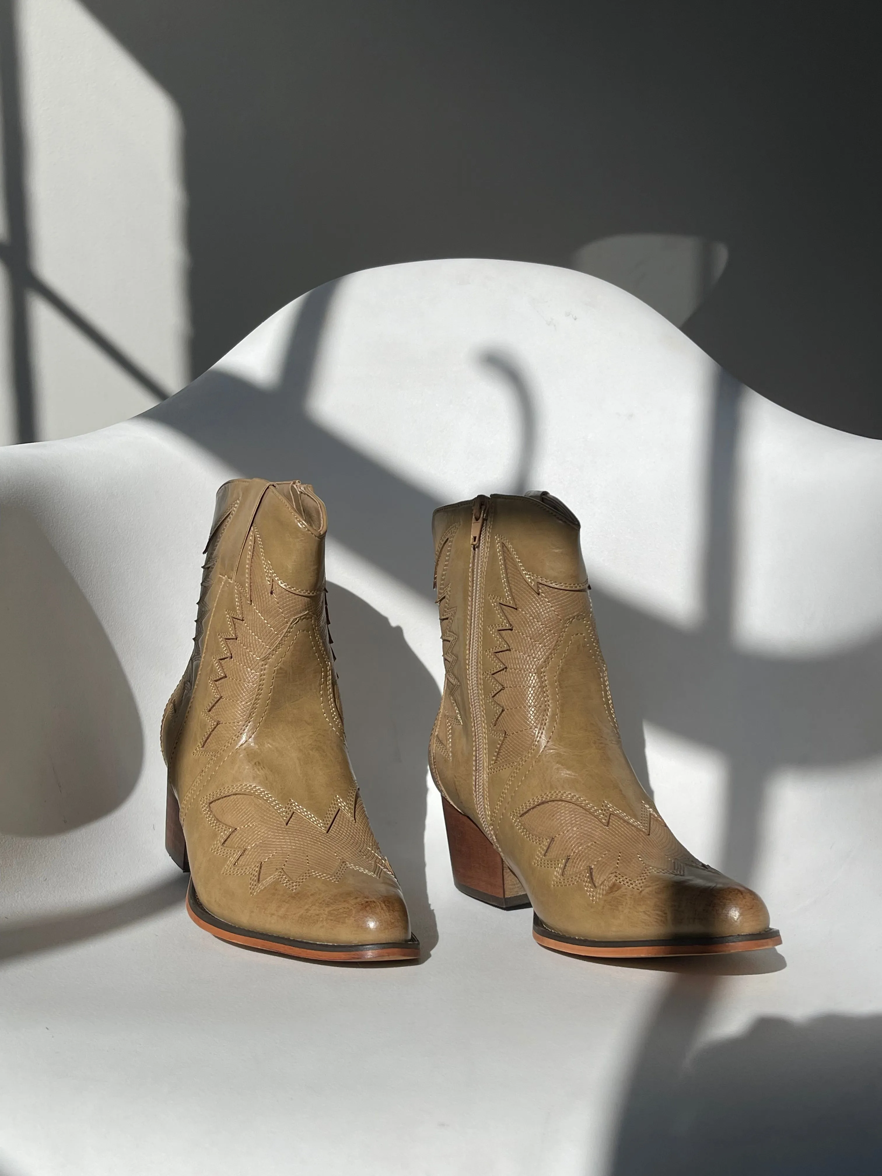 Joellen Western Ankle Cowboy Boot In Taupe