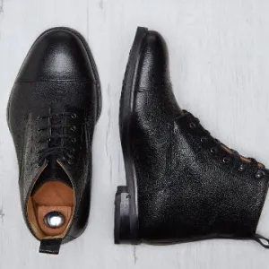 MARTIN Black grained leather men combat boots
