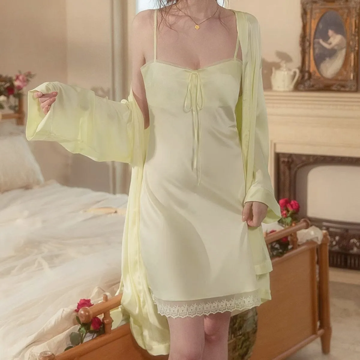 Mavy satin slip