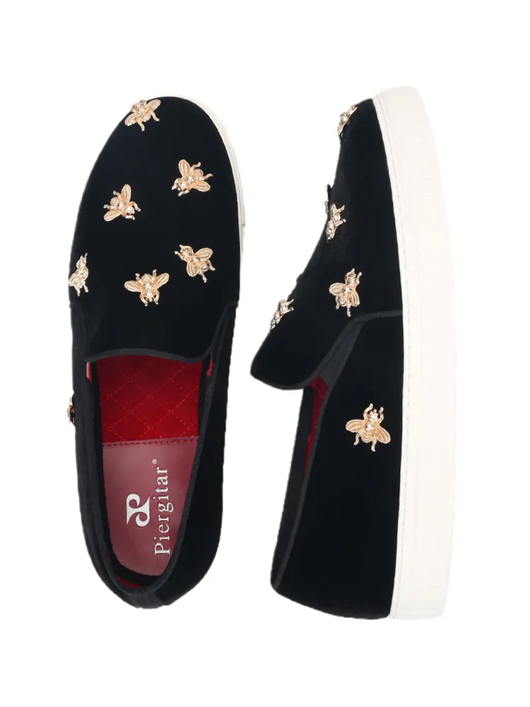 Newly imported velvet with bee buckle men's skateboard shoes trendy low-top sneakers casual slip-on loafers for men