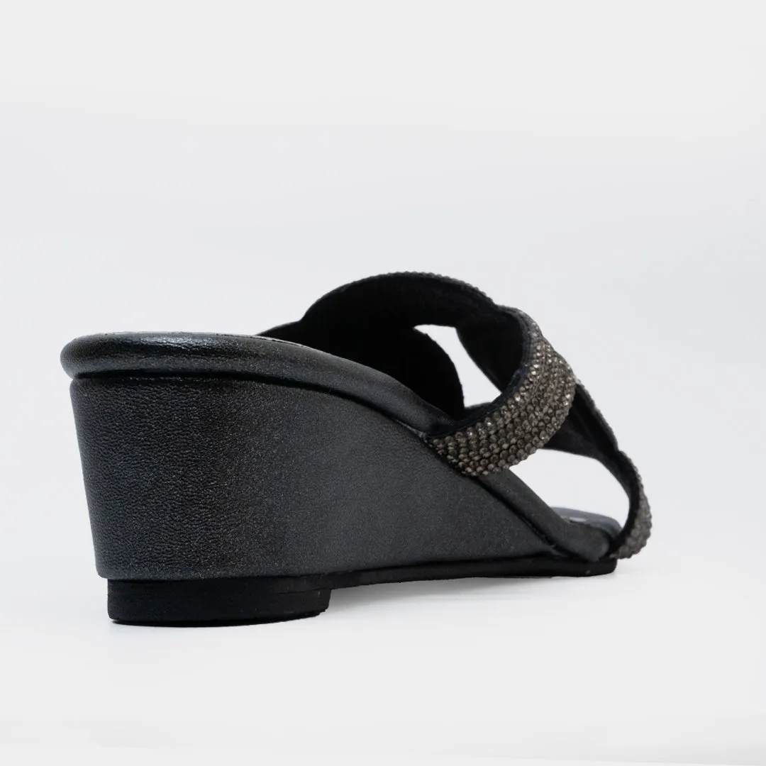 Reed Wedge (Black)