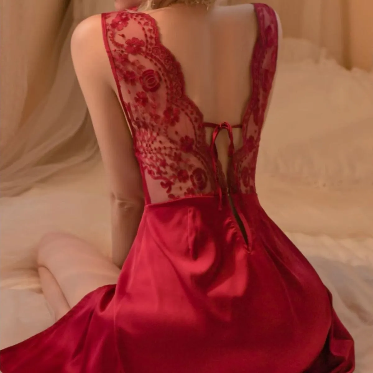 Roche lace and satin slip