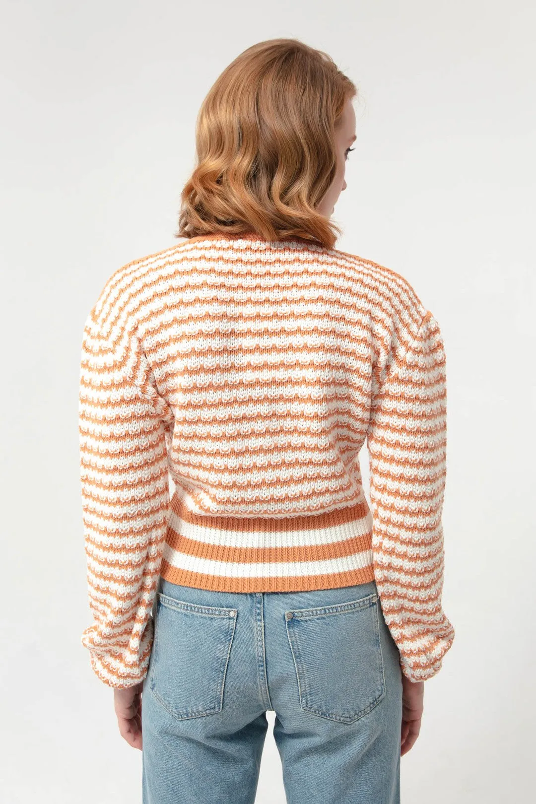 Woman V -Neck Executive Pattern Knitwear Sweater