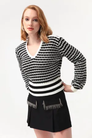 Woman V -Neck Executive Pattern Knitwear Sweater Woman V -Neck Executive Pattern Knitwear Sweater